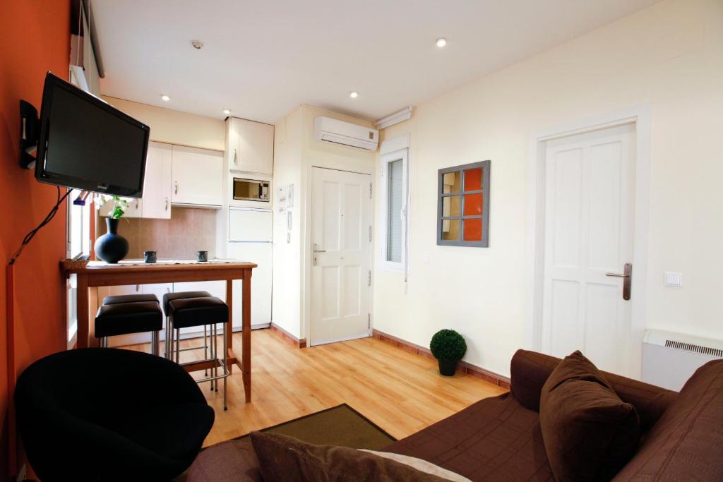 Apartamento Tirso De Molina Madrid Esterno foto